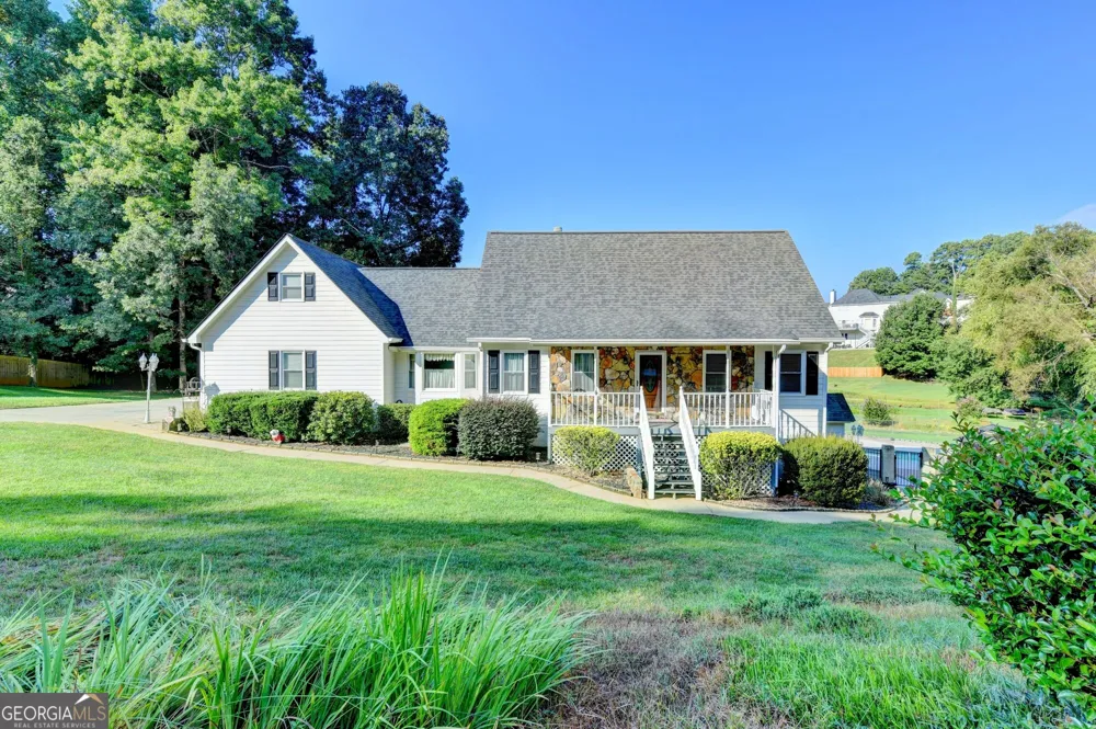 2100 Oak Village LN Lawrenceville, GA 30043