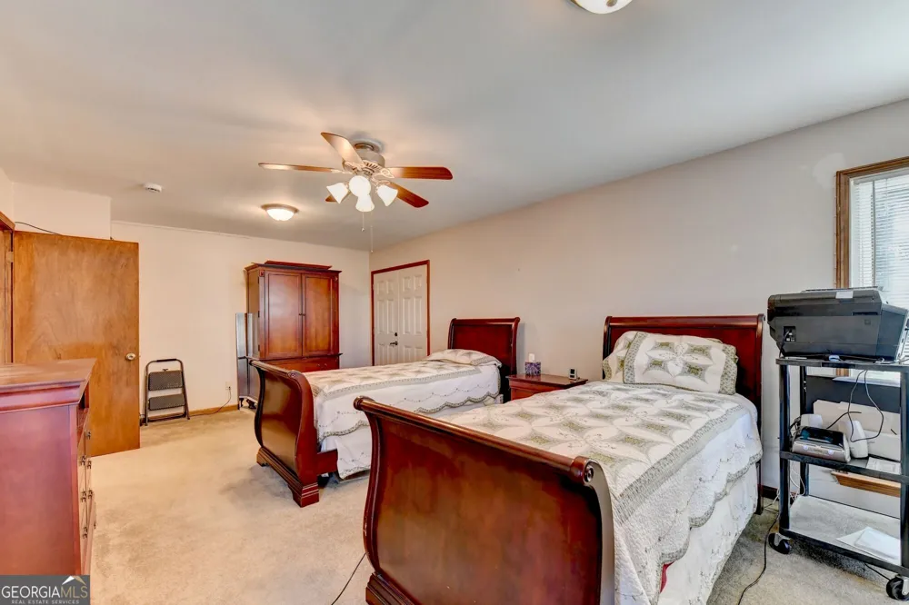 2100 Oak Village LN Lawrenceville, GA 30043