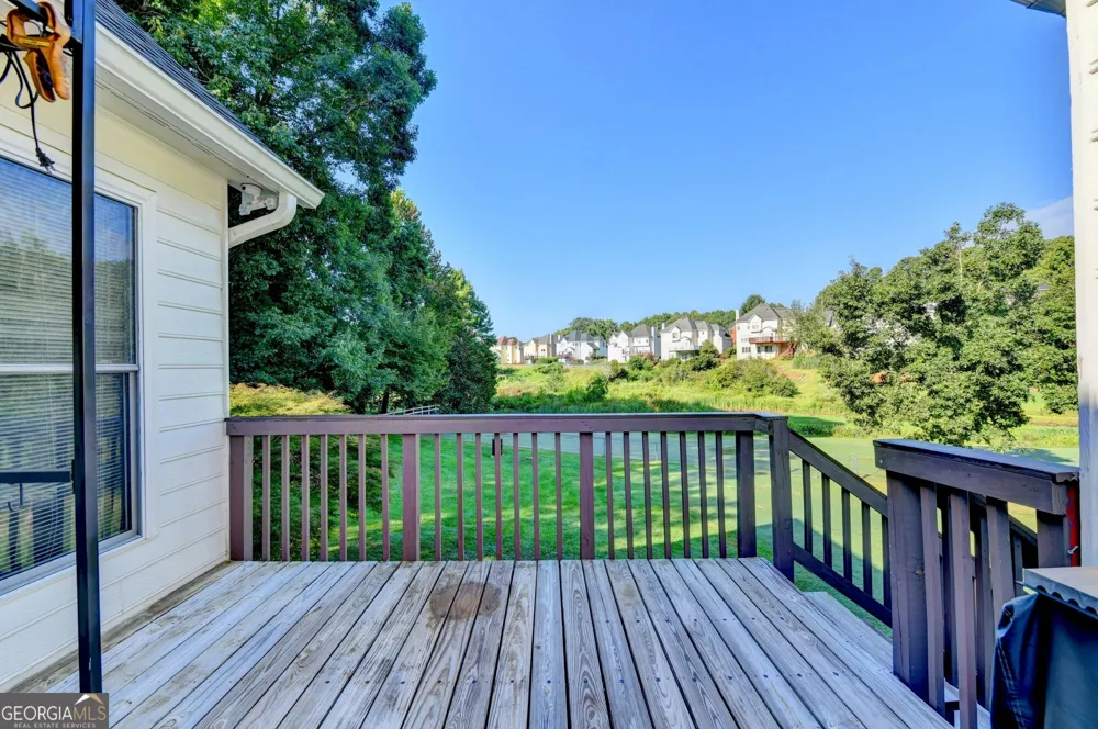 2100 Oak Village LN Lawrenceville, GA 30043