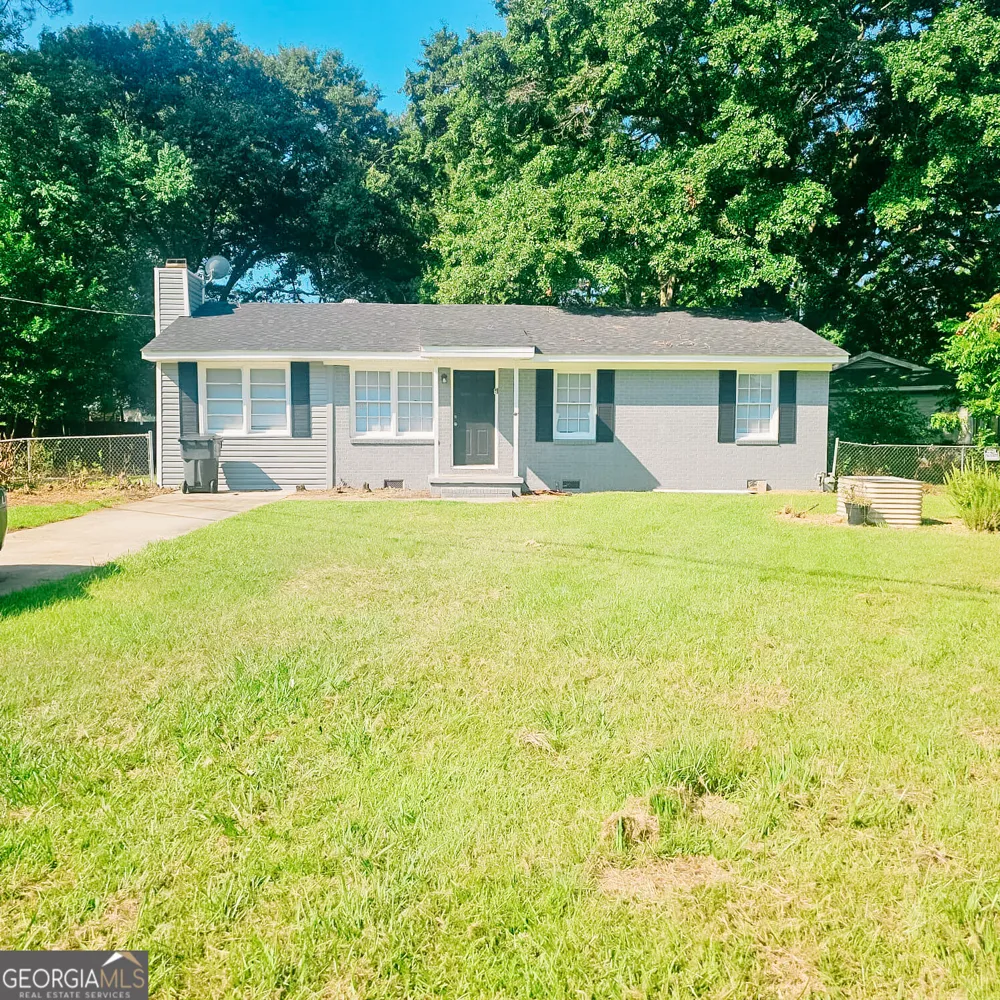 203 Briardale AVE Warner Robins, GA 31093