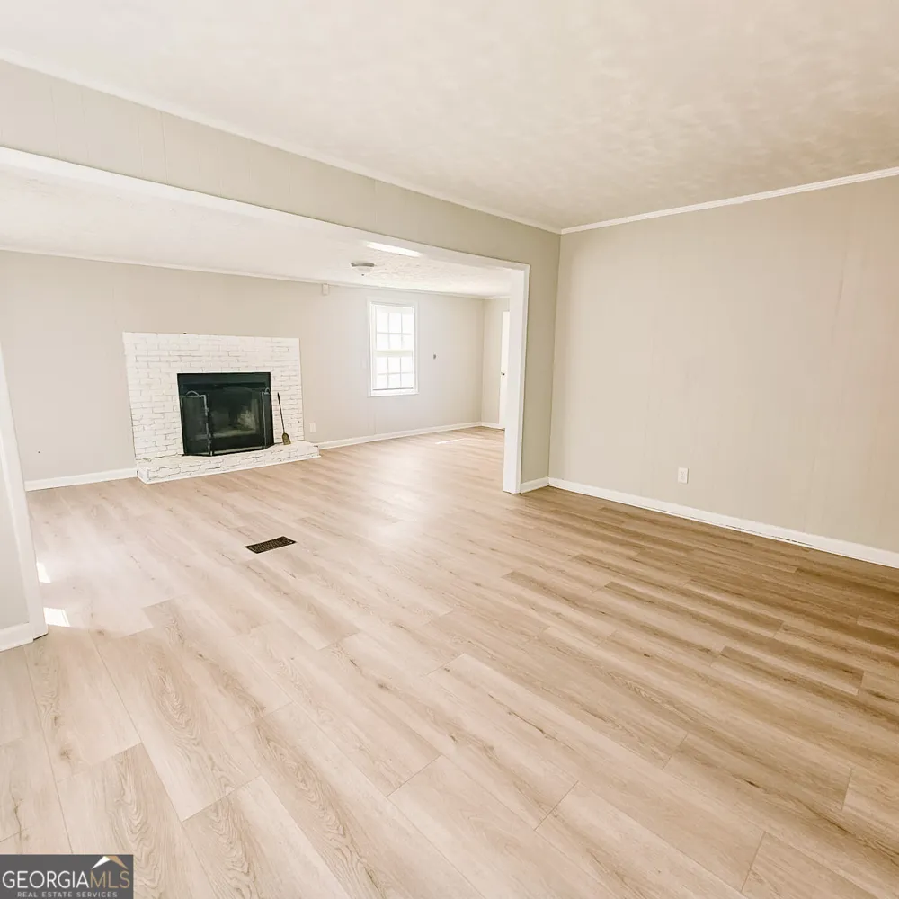 203 Briardale AVE Warner Robins, GA 31093