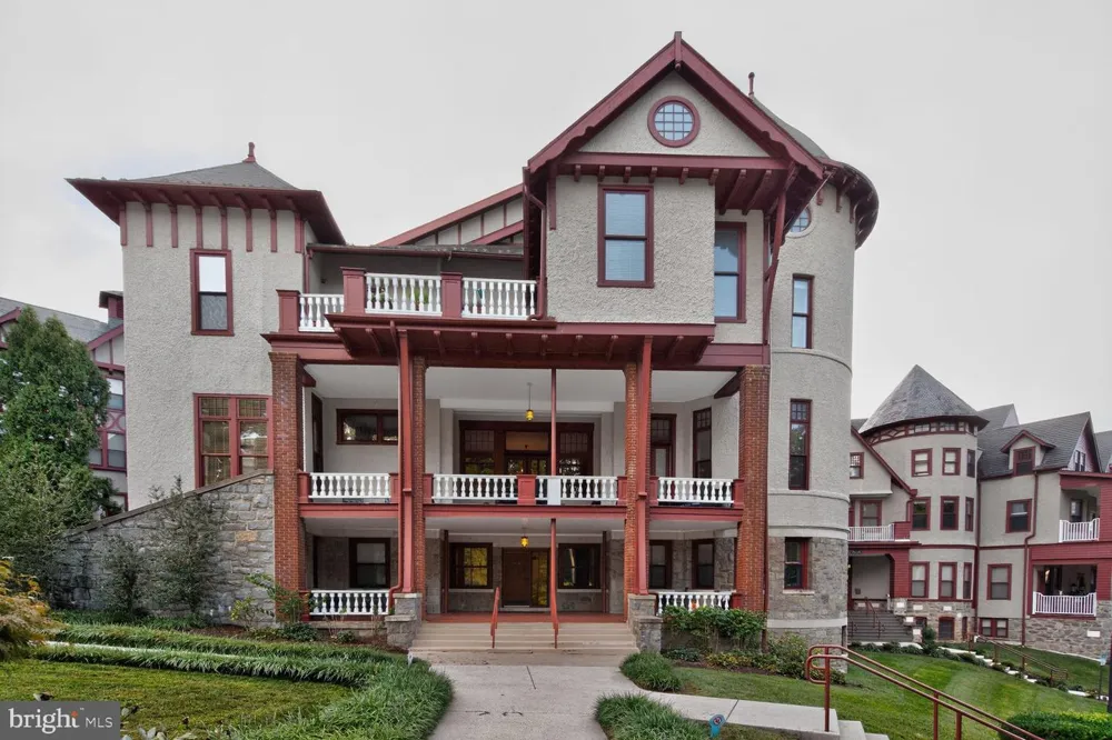 9610 DEWITT #PH102 Silver Spring, MD 20910