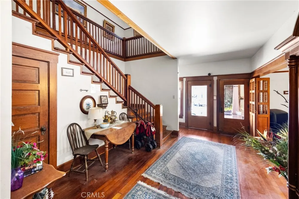 419 Cedar Long Beach, CA 90802