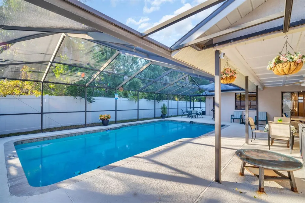 1374 VIEWTOP DRIVE Clearwater, FL 33764