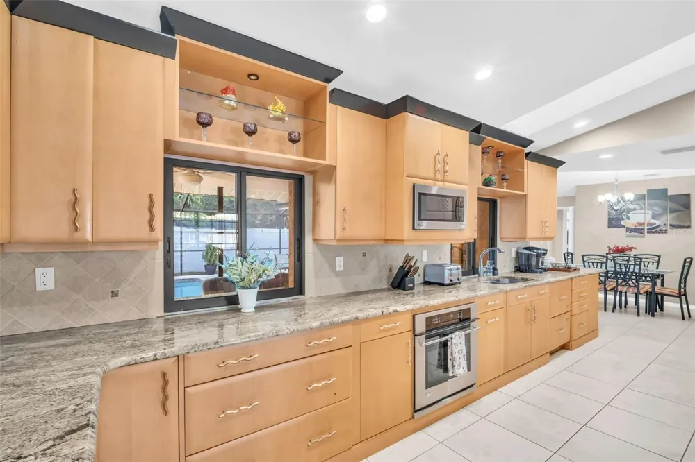 1374 VIEWTOP DRIVE Clearwater, FL 33764