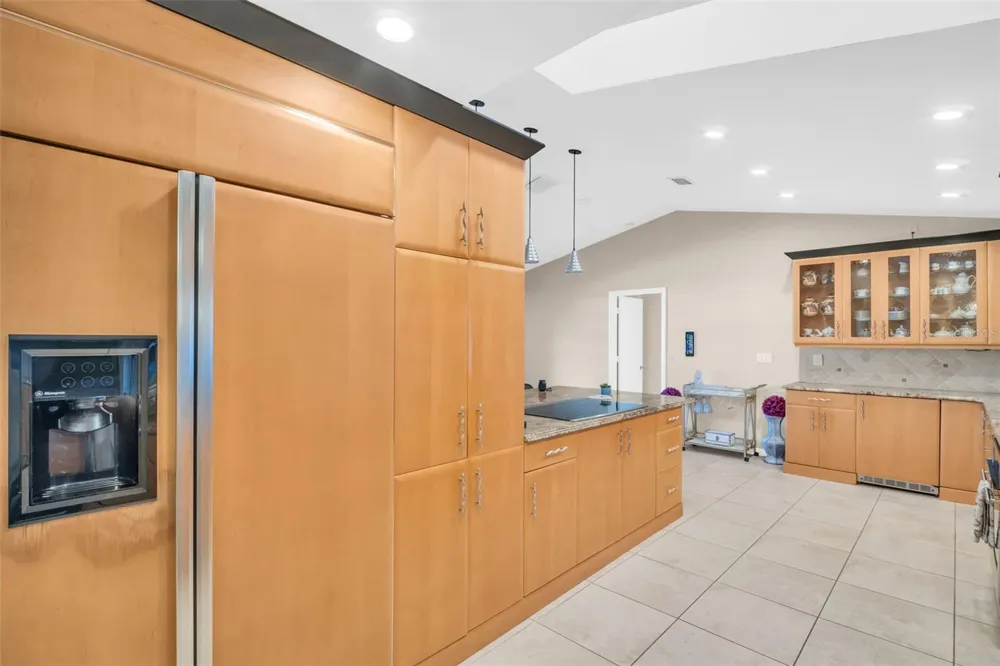 1374 VIEWTOP DRIVE Clearwater, FL 33764