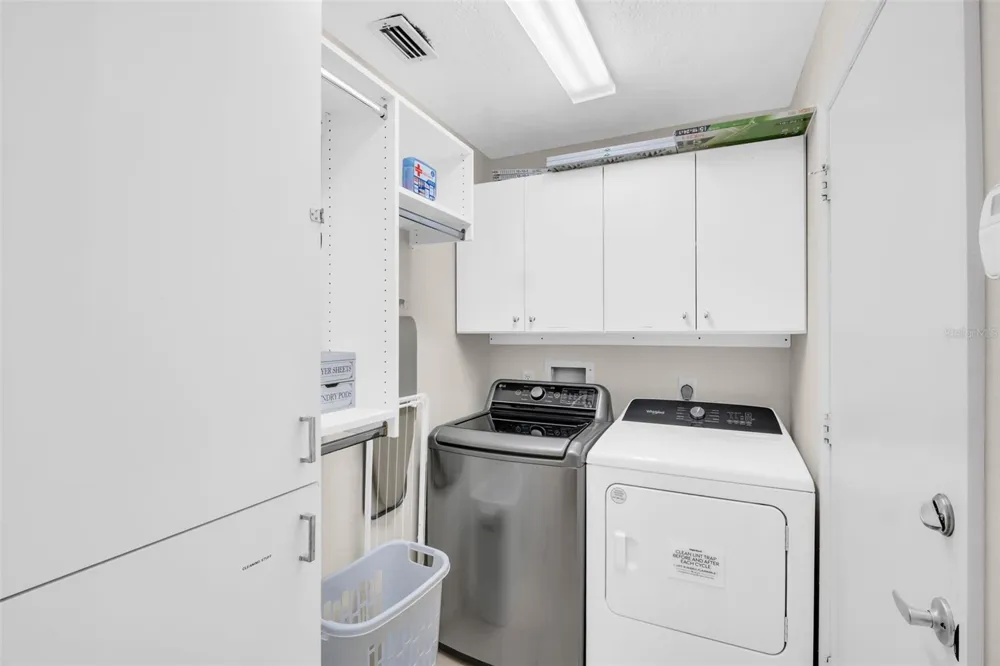 1374 VIEWTOP DRIVE Clearwater, FL 33764