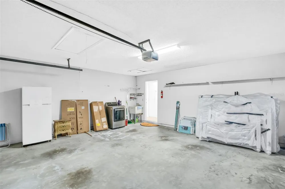1374 VIEWTOP DRIVE Clearwater, FL 33764