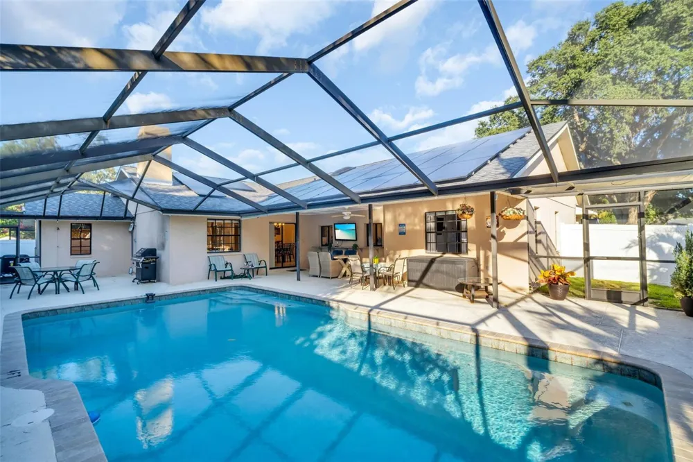 1374 VIEWTOP DRIVE Clearwater, FL 33764