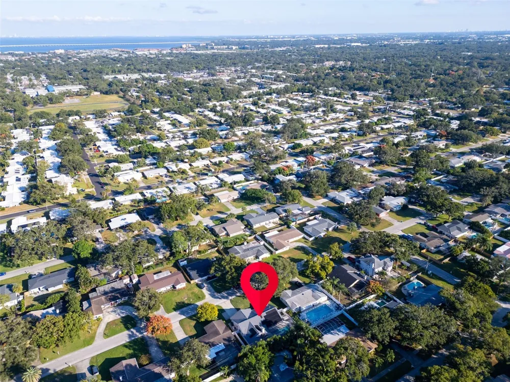 1374 VIEWTOP DRIVE Clearwater, FL 33764