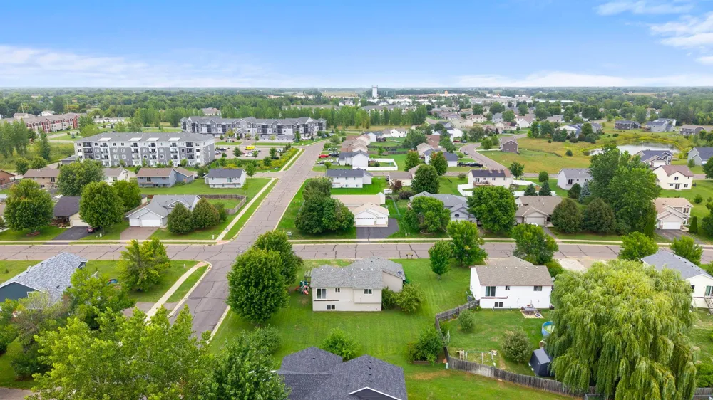 2033 Joes Lake Road SE Cambridge, MN 55008