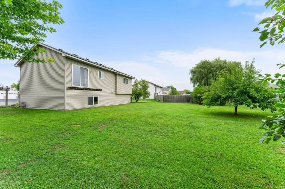2033 Joes Lake Road SE Cambridge, MN 55008
