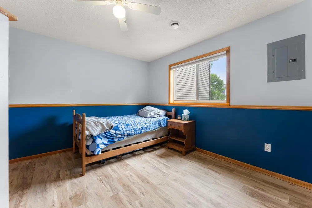 2033 Joes Lake Road SE Cambridge, MN 55008