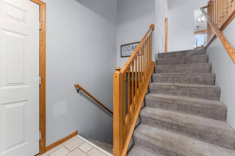 2033 Joes Lake Road SE Cambridge, MN 55008