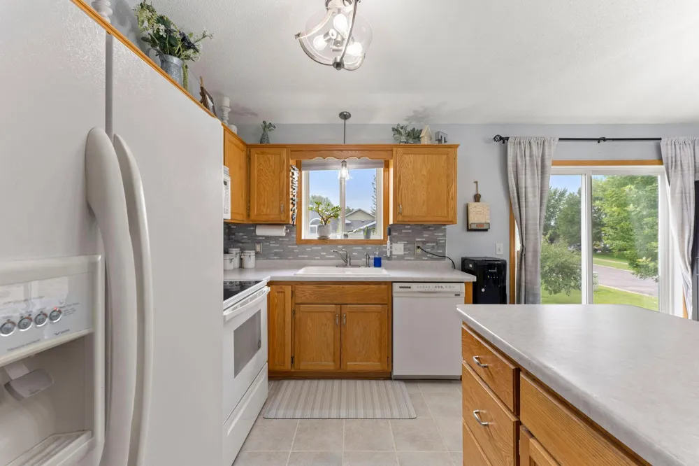2033 Joes Lake Road SE Cambridge, MN 55008