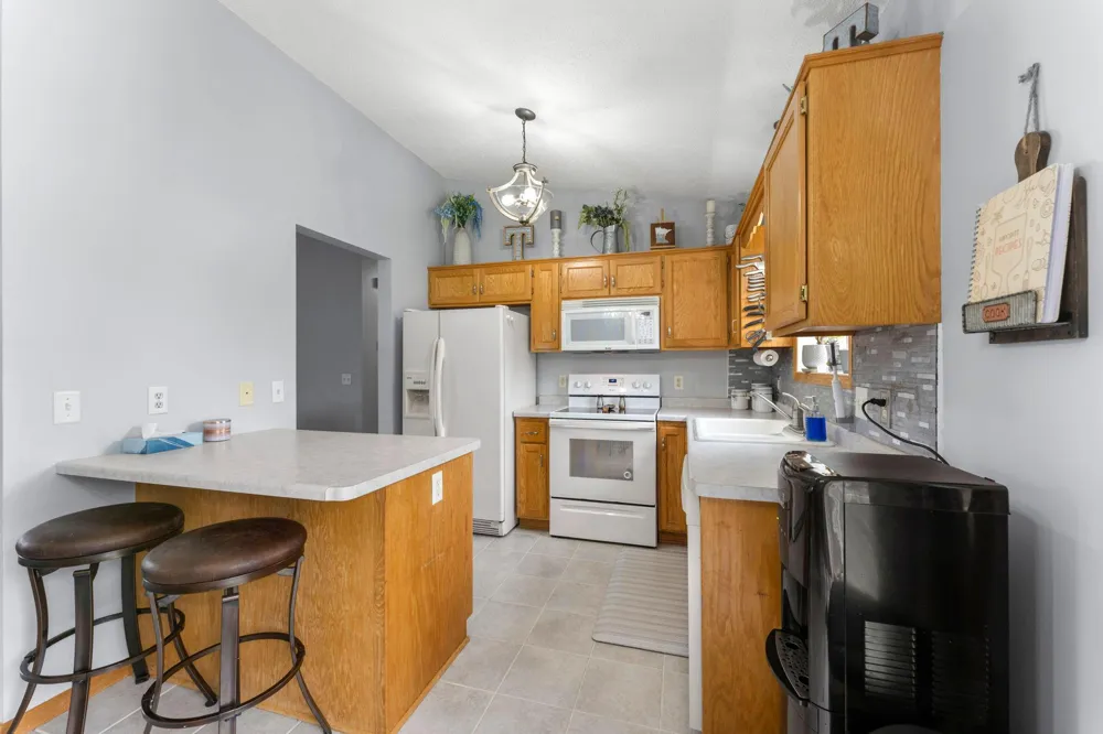 2033 Joes Lake Road SE Cambridge, MN 55008