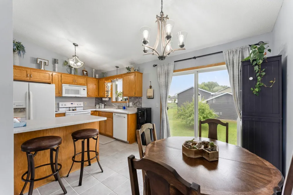 2033 Joes Lake Road SE Cambridge, MN 55008