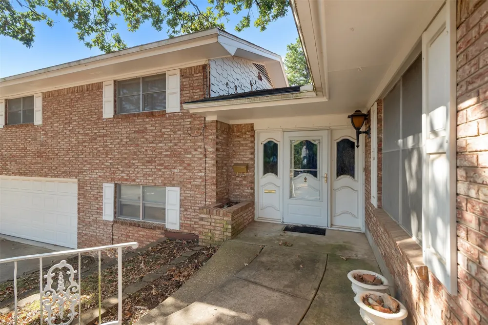 1520 W Main Street Denison, TX 75020