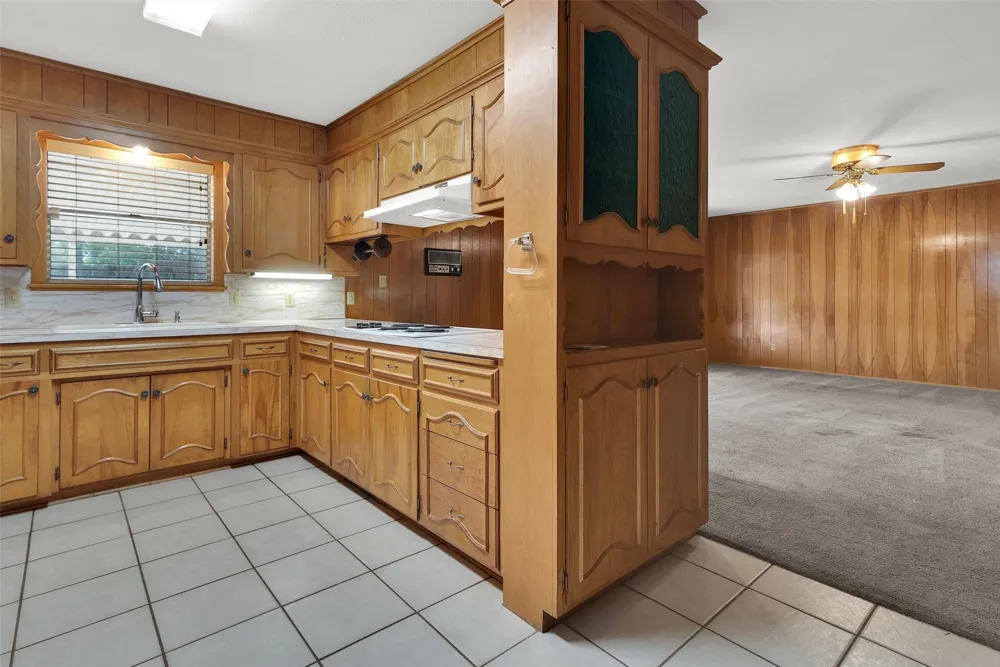 1520 W Main Street Denison, TX 75020