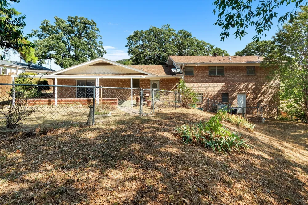 1520 W Main Street Denison, TX 75020