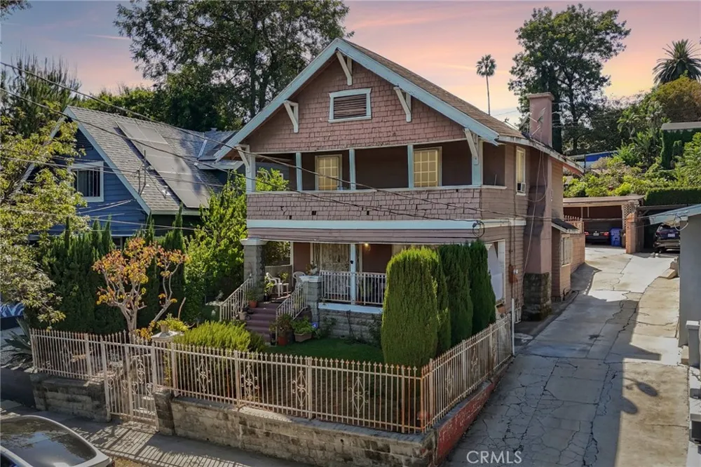 611 Avenue 54 Los Angeles, CA 90042