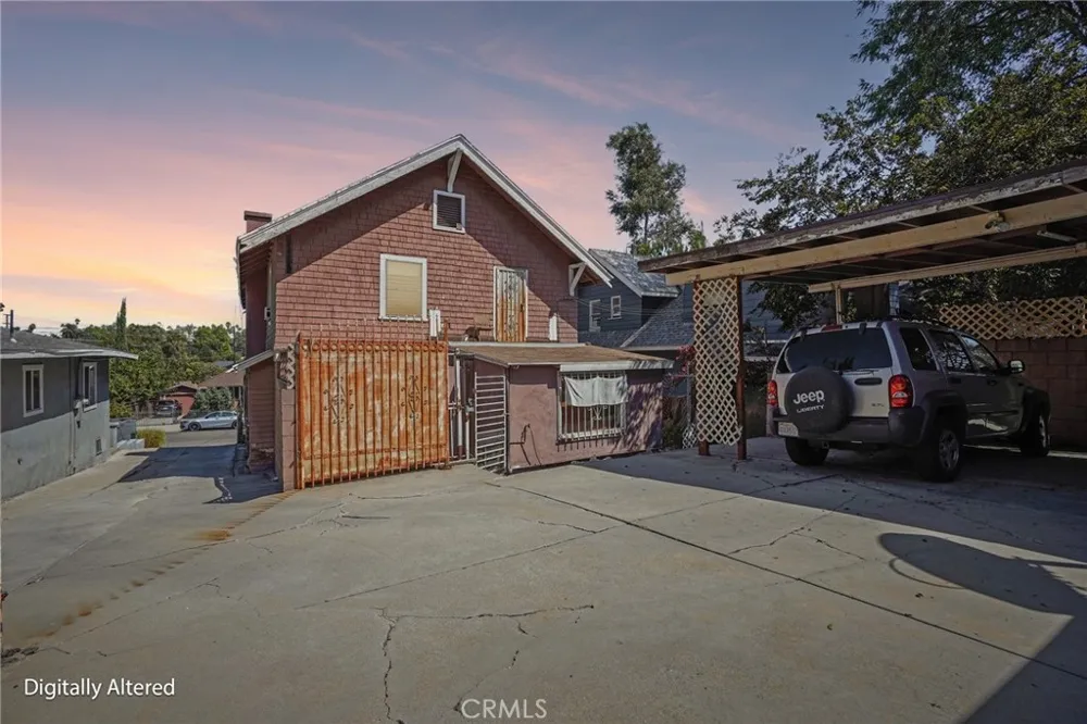 611 Avenue 54 Los Angeles, CA 90042