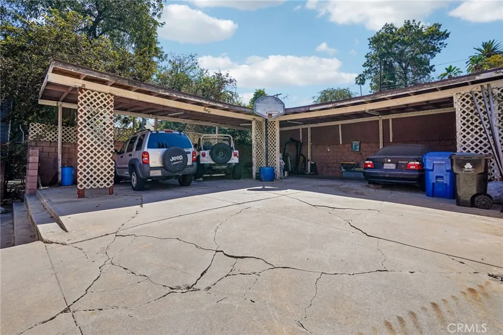 611 Avenue 54 Los Angeles, CA 90042