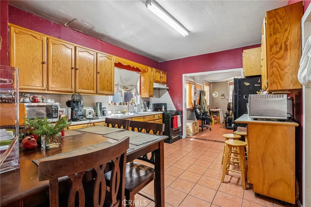 611 Avenue 54 Los Angeles, CA 90042