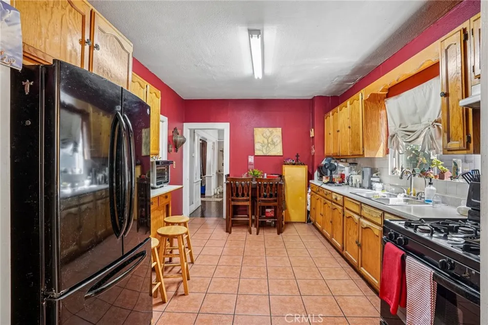 611 Avenue 54 Los Angeles, CA 90042
