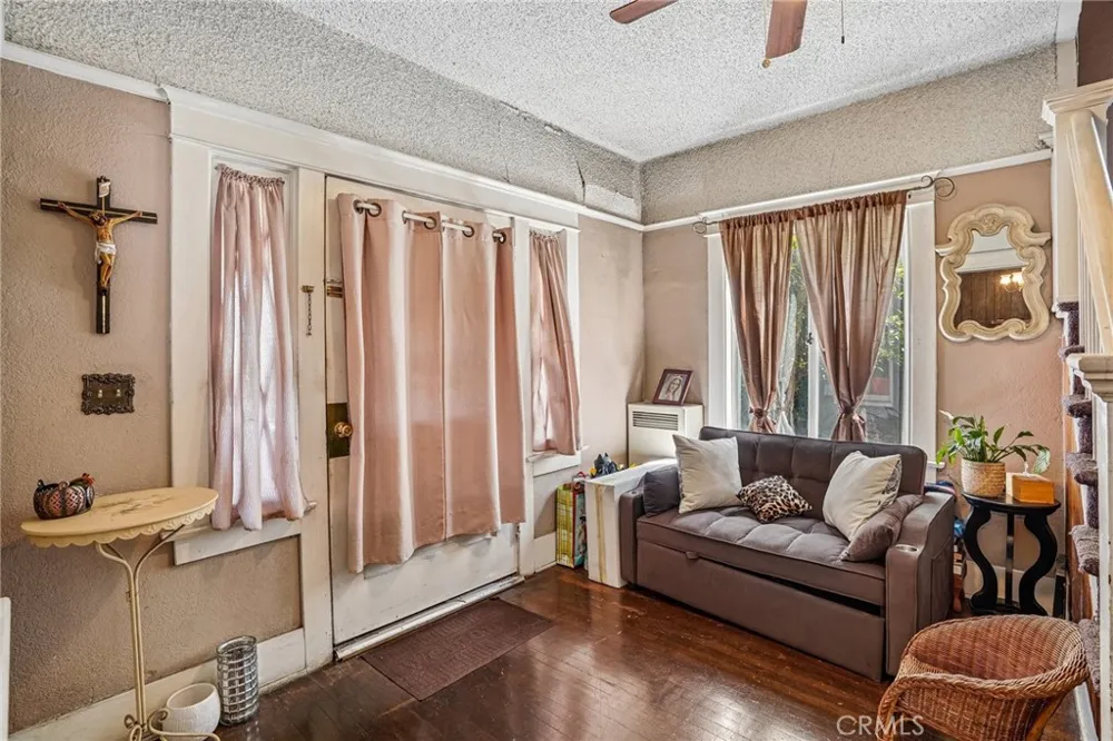 611 Avenue 54 Los Angeles, CA 90042