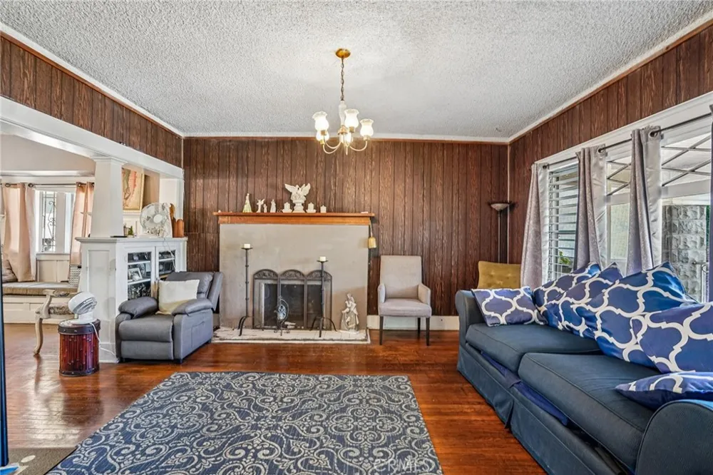611 Avenue 54 Los Angeles, CA 90042