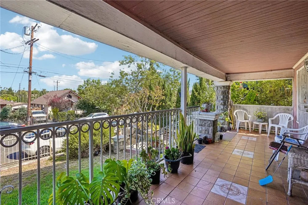 611 Avenue 54 Los Angeles, CA 90042