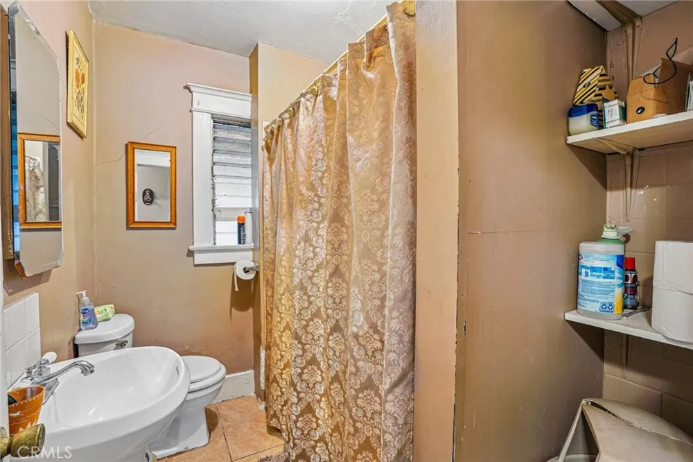 611 Avenue 54 Los Angeles, CA 90042