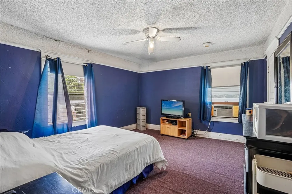 611 Avenue 54 Los Angeles, CA 90042