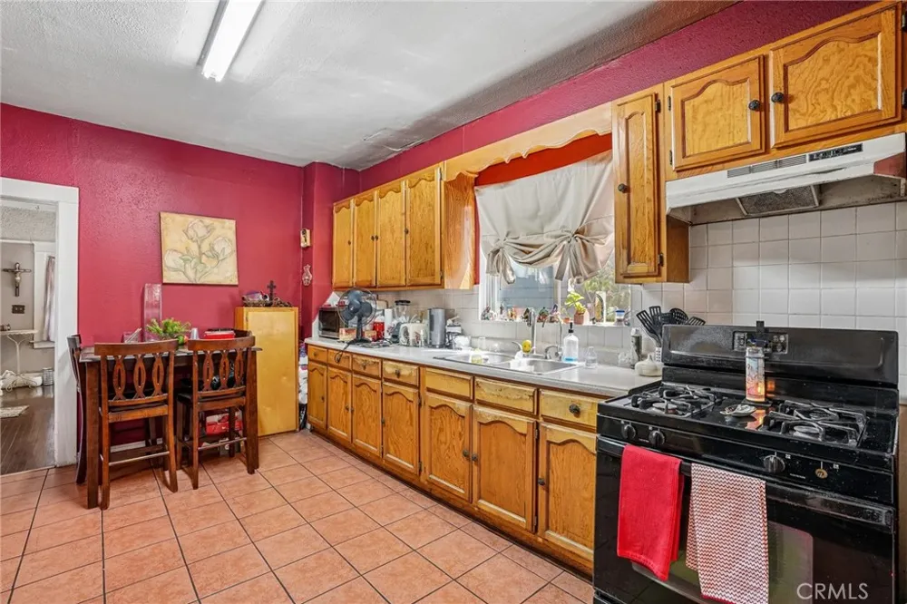 611 Avenue 54 Los Angeles, CA 90042