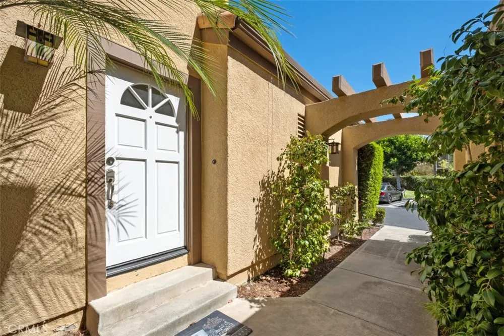 1 Via Abruzzi Aliso Viejo, CA 92656