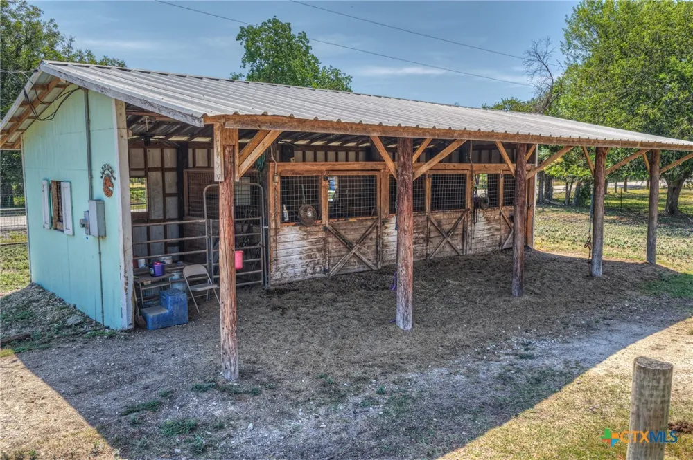 307 Valley Acres Drive New Braunfels, TX 78130