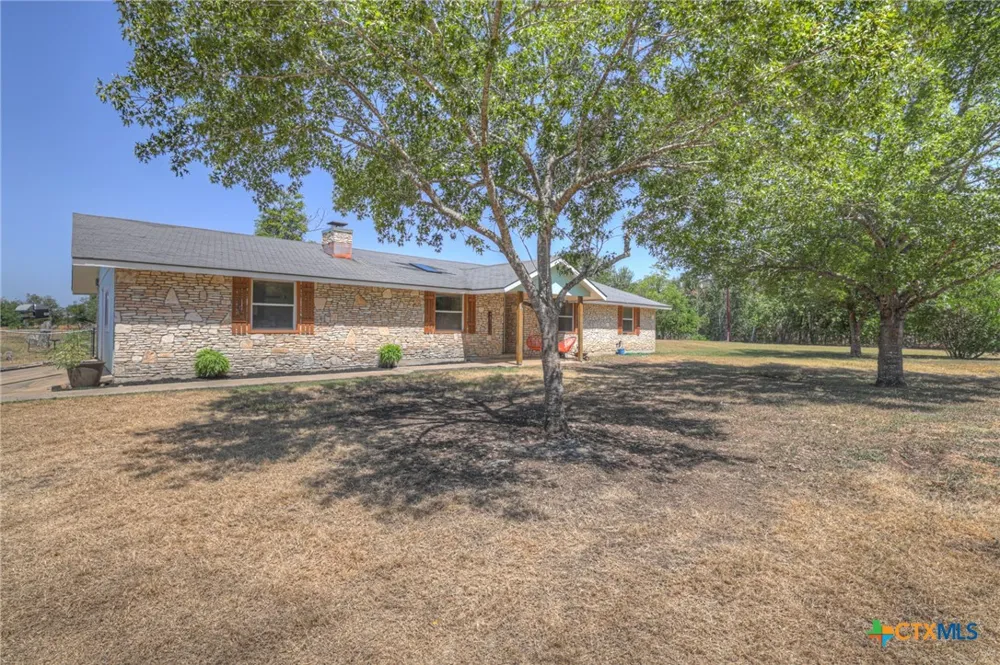 307 Valley Acres Drive New Braunfels, TX 78130