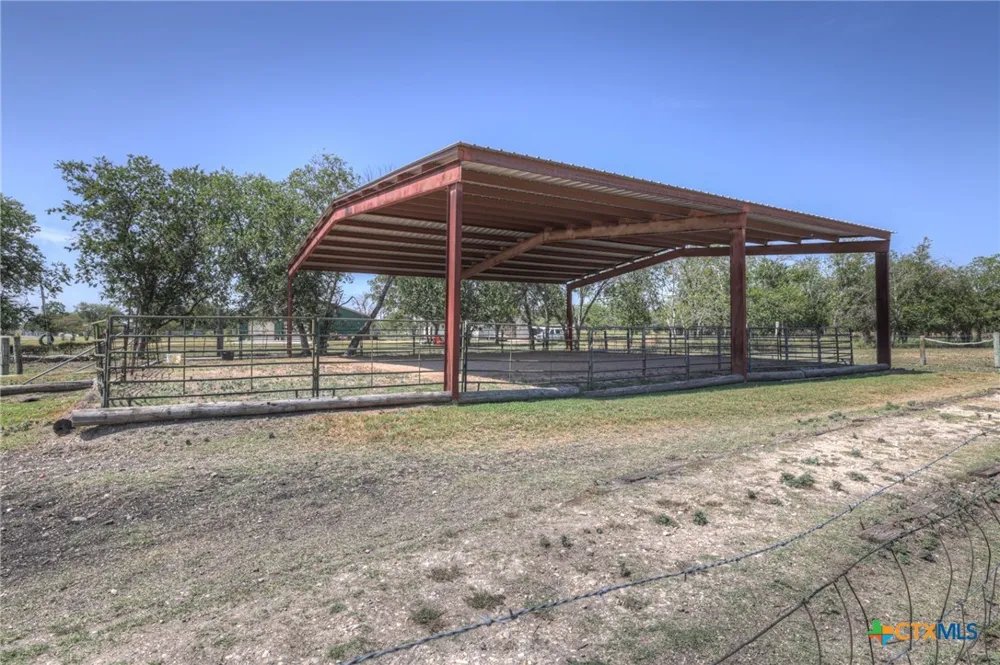 307 Valley Acres Drive New Braunfels, TX 78130