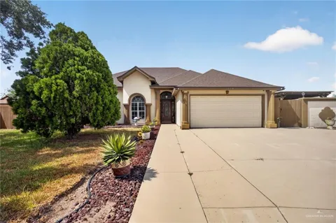1120 Villas Del Norte