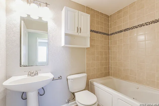 6026 PLUMBAGO PL San Antonio, TX 78218