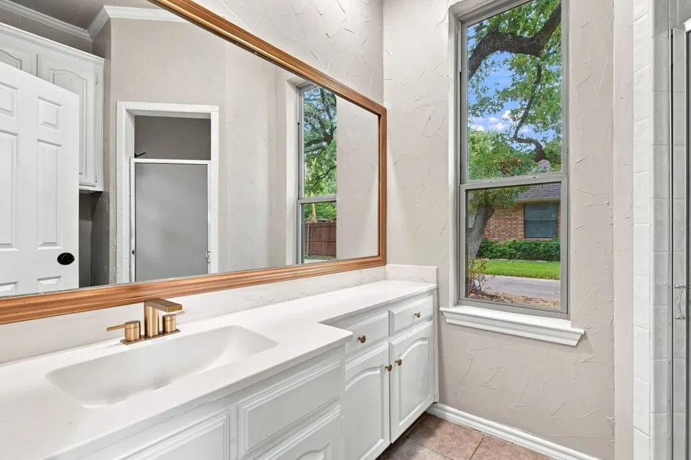 4705 Villa Vera Drive Arlington, TX 76017