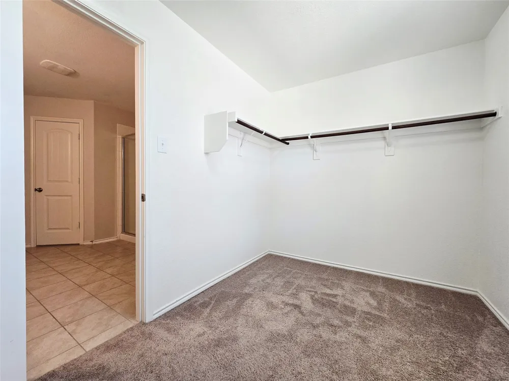 2512 Brentwood Drive Lancaster, TX 75134