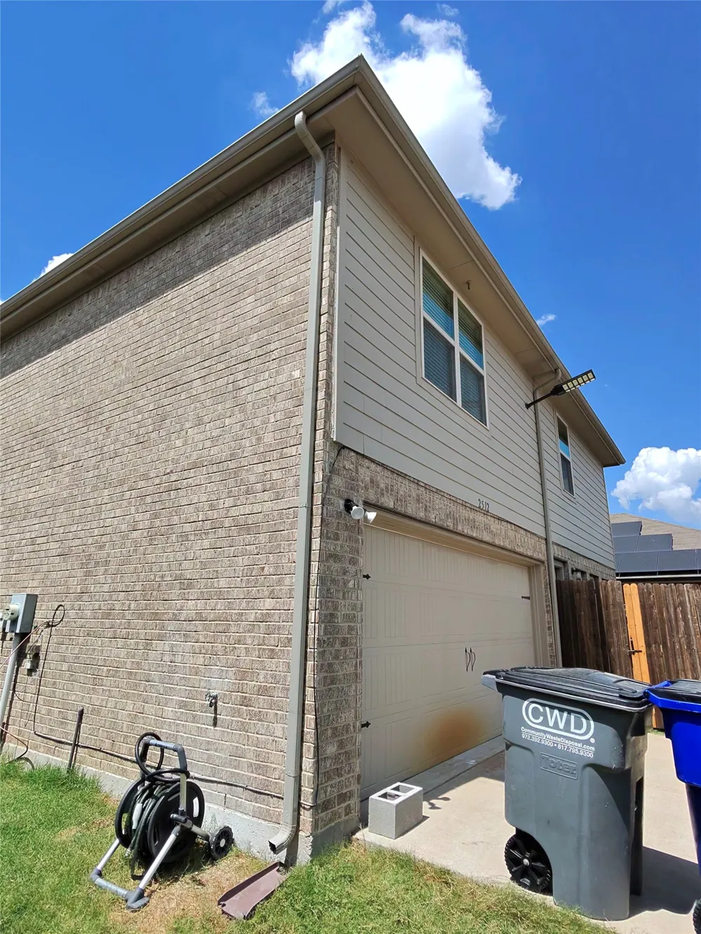 2512 Brentwood Drive Lancaster, TX 75134