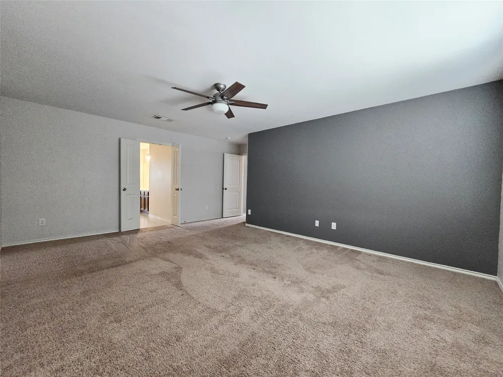 2512 Brentwood Drive Lancaster, TX 75134