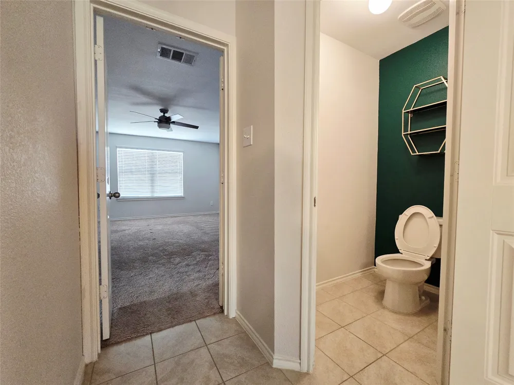 2512 Brentwood Drive Lancaster, TX 75134
