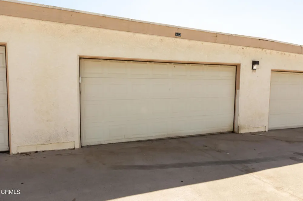 2713 Antonio Drive #203 Camarillo, CA 93010