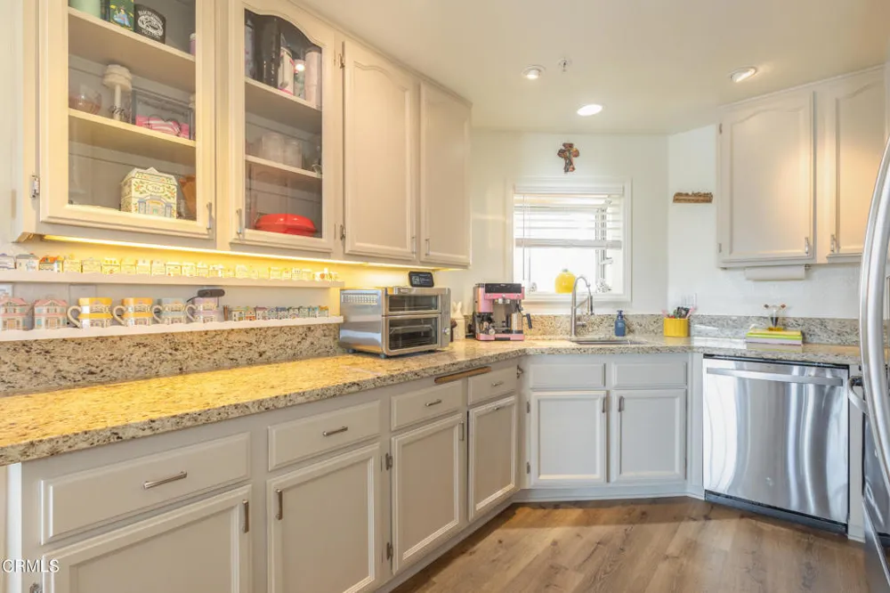 2713 Antonio Drive #203 Camarillo, CA 93010