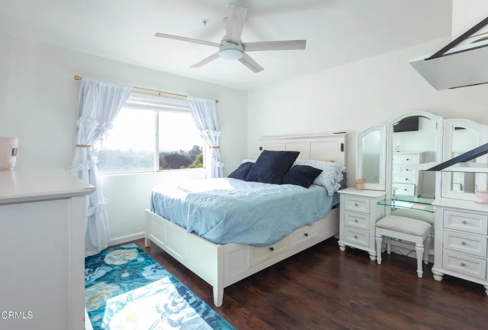 2713 Antonio Drive #203 Camarillo, CA 93010