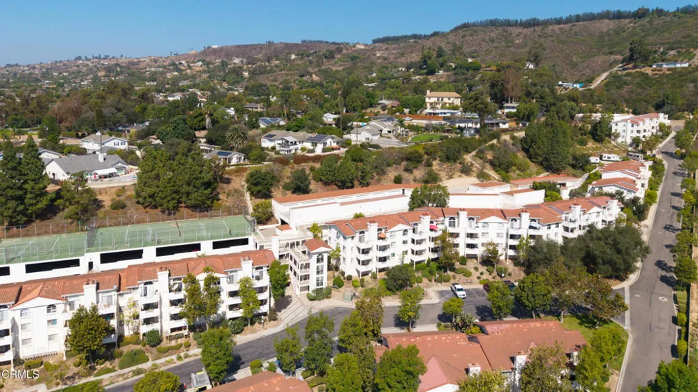 2713 Antonio Drive #203 Camarillo, CA 93010